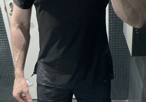 profile image for Alex1978 in Sydney : Bodywork for you!