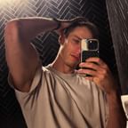 angeak : Unwind with these blue eyes this winter!