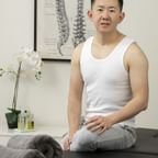 Asian Masseur : Asian Masseur
