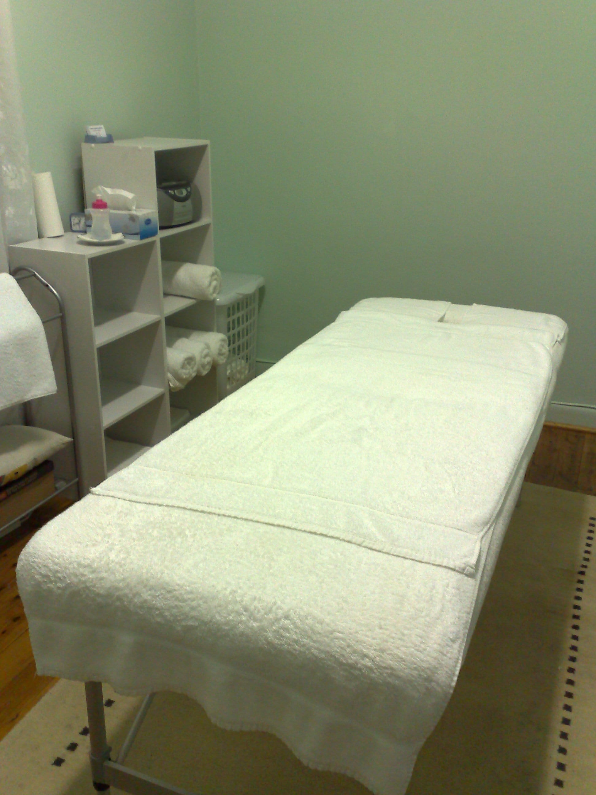 Body Electric Cabramatta : AsianMaleMasseur