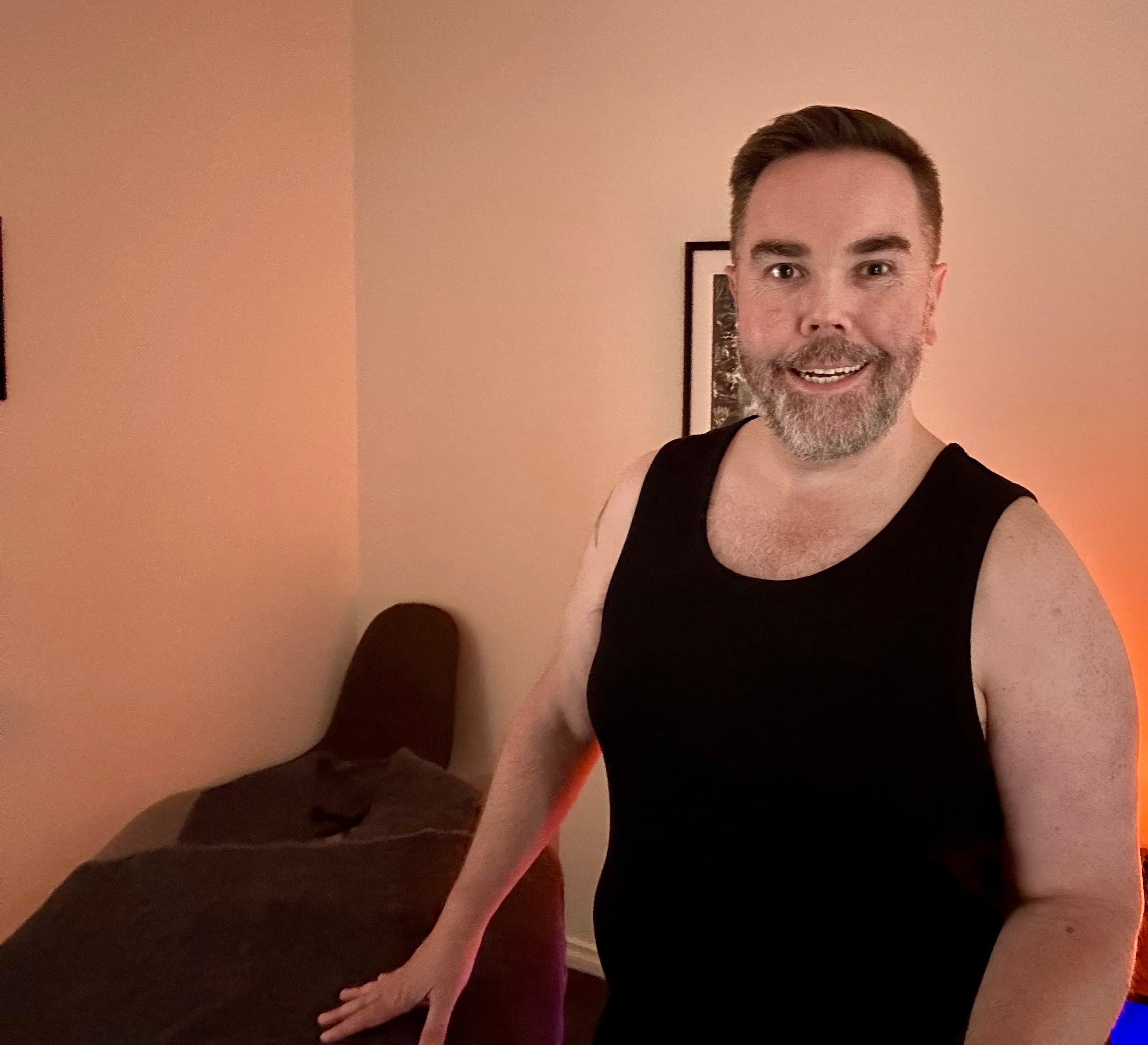 Bear-Hands : Relax, Unwind & Recharge