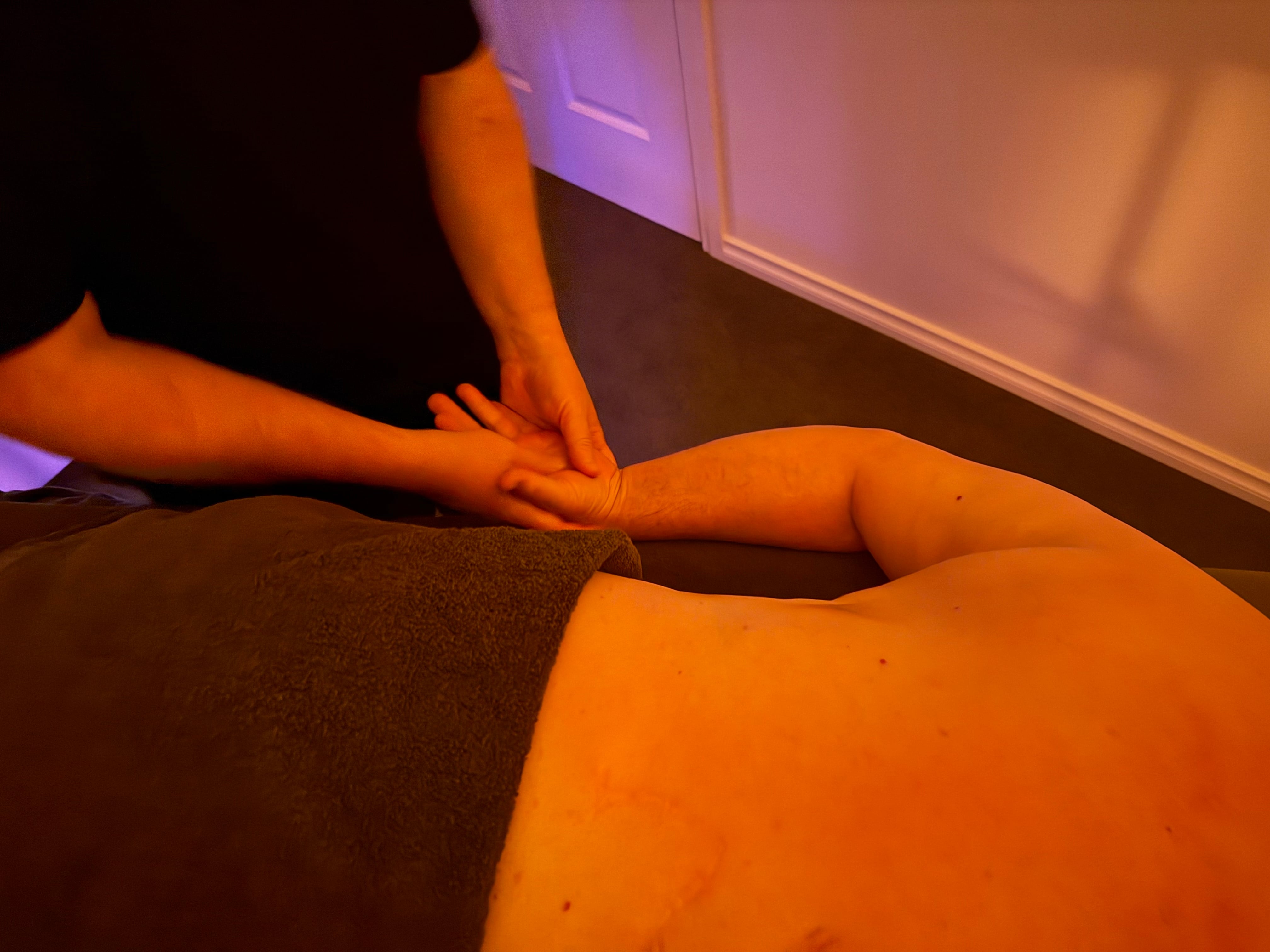 Gay Masseur