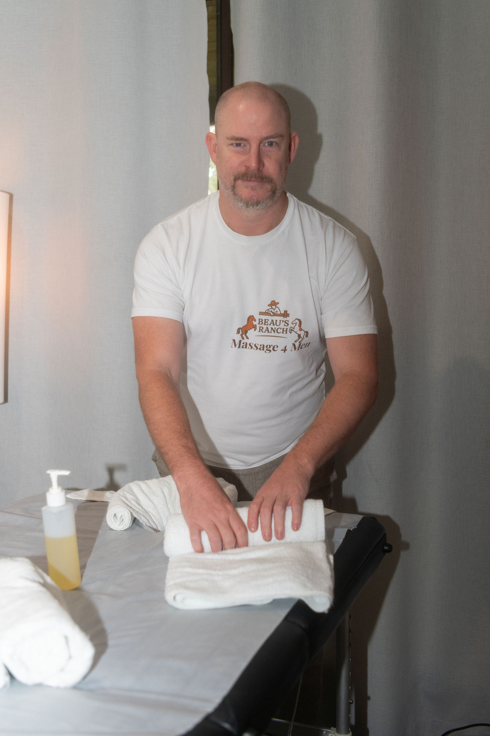 Beaus Ranch Masseur Spotlight Sunbury Male to Male Massage