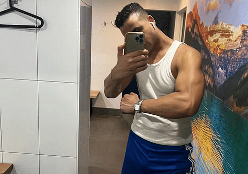 profile image for discreet2021 in Chadstone : ADONIS