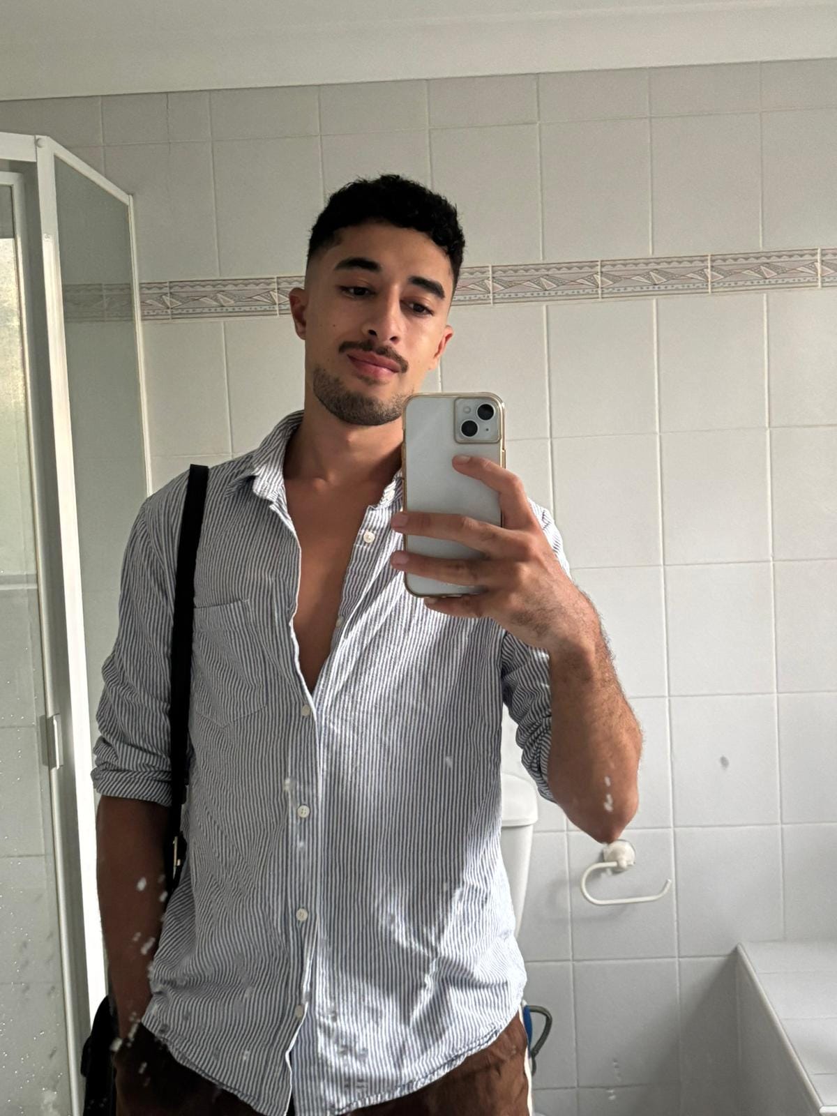 profile image for Fernando1997 in Darlinghurst : Take a deep breath and relax