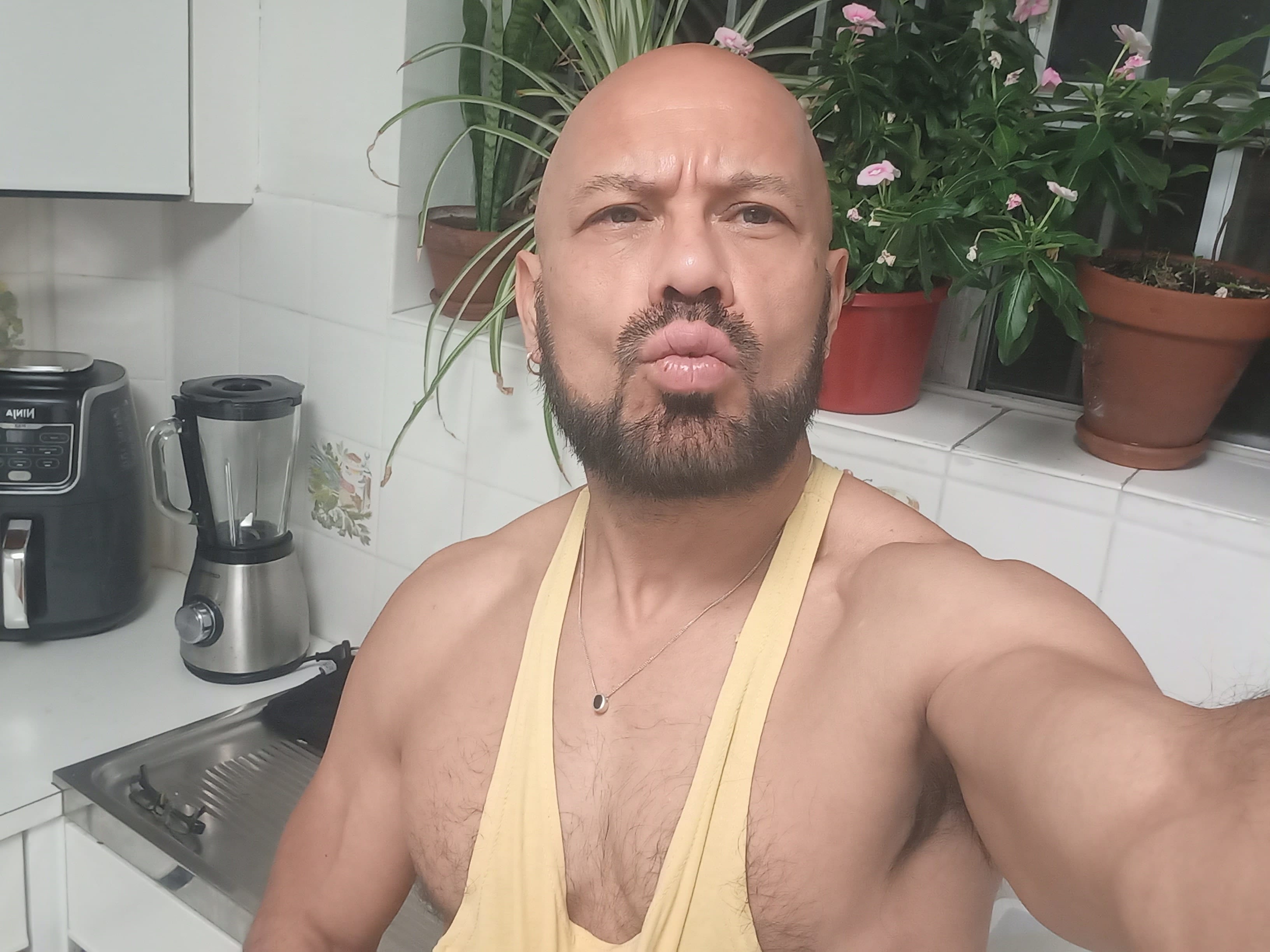 profile image for Goyi in Sydney : Massages male