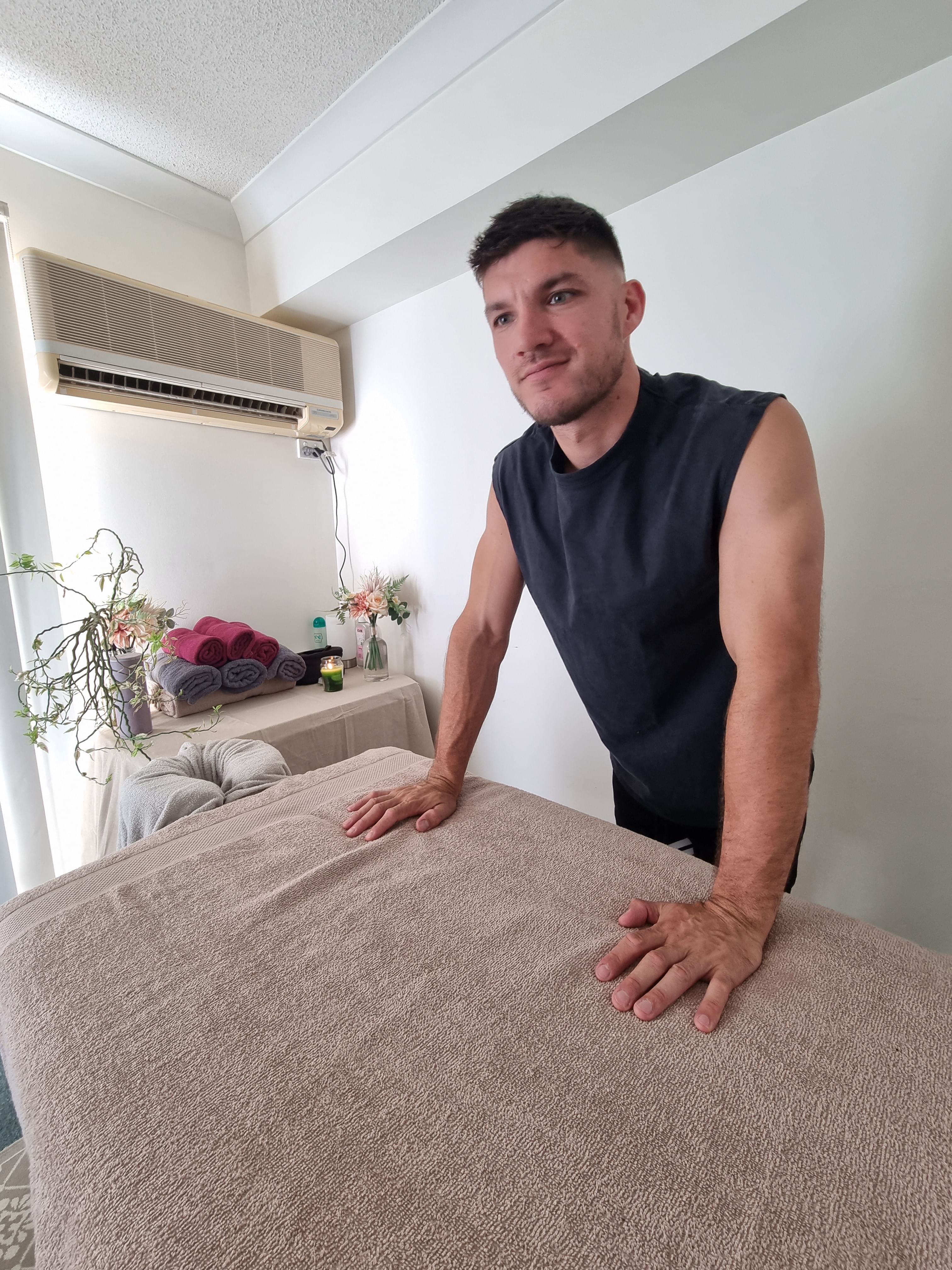 profile image 2 for J massage  in Surry Hills : Masseur