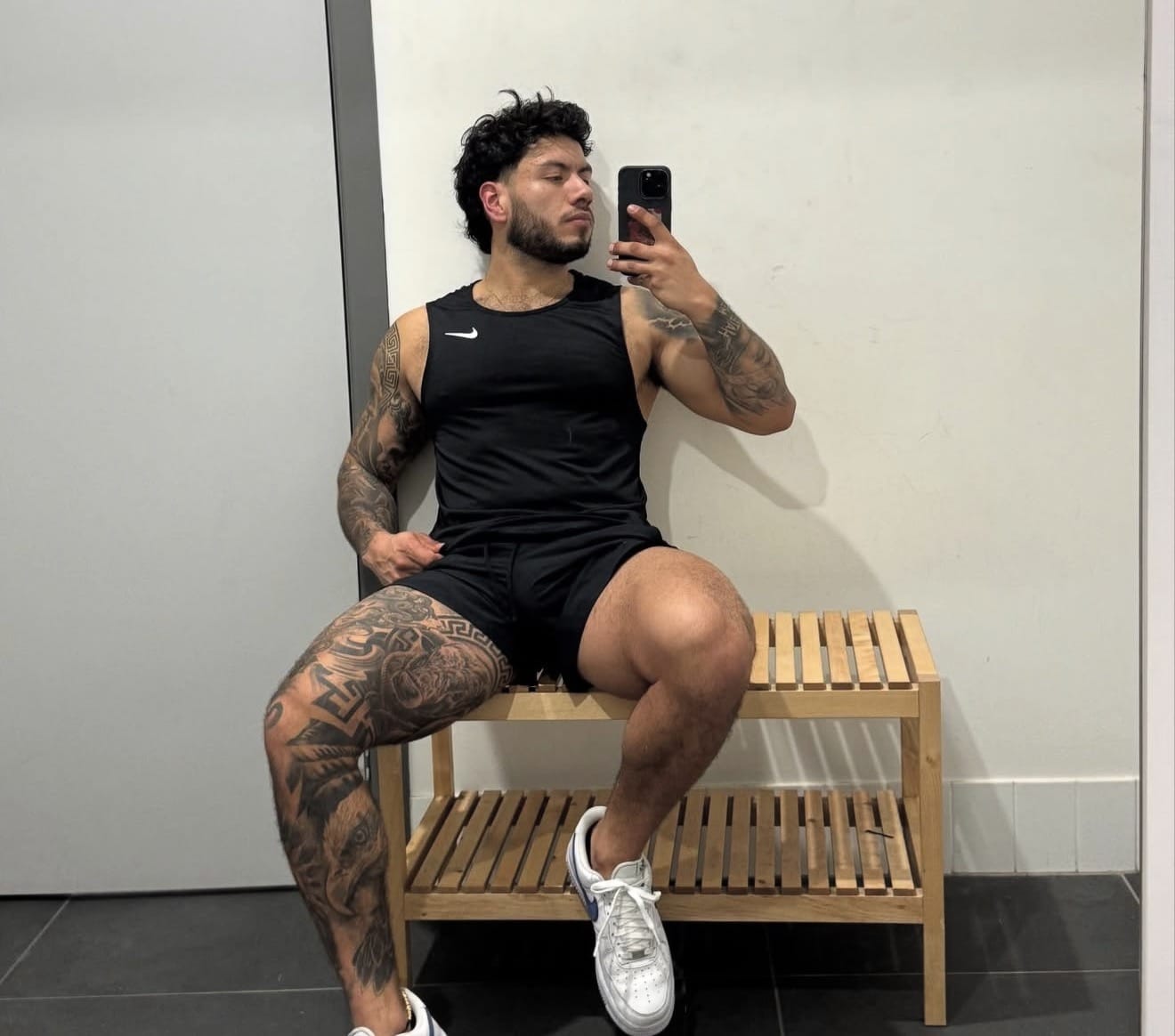 profile image for Jaycolombia in Potts Point : Relaxing massage 