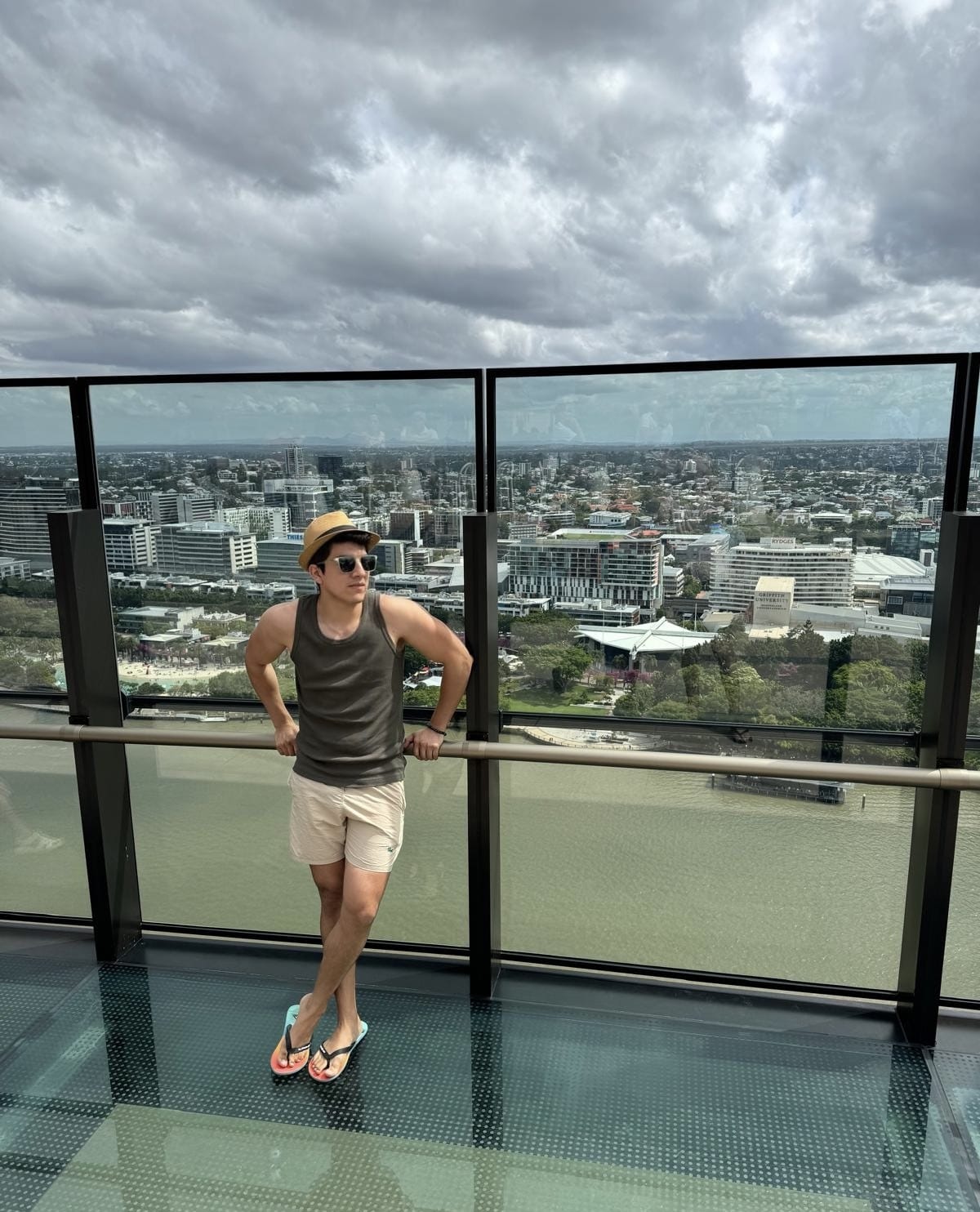 Johen Masseur Spotlight Sydney Male to Male Massage