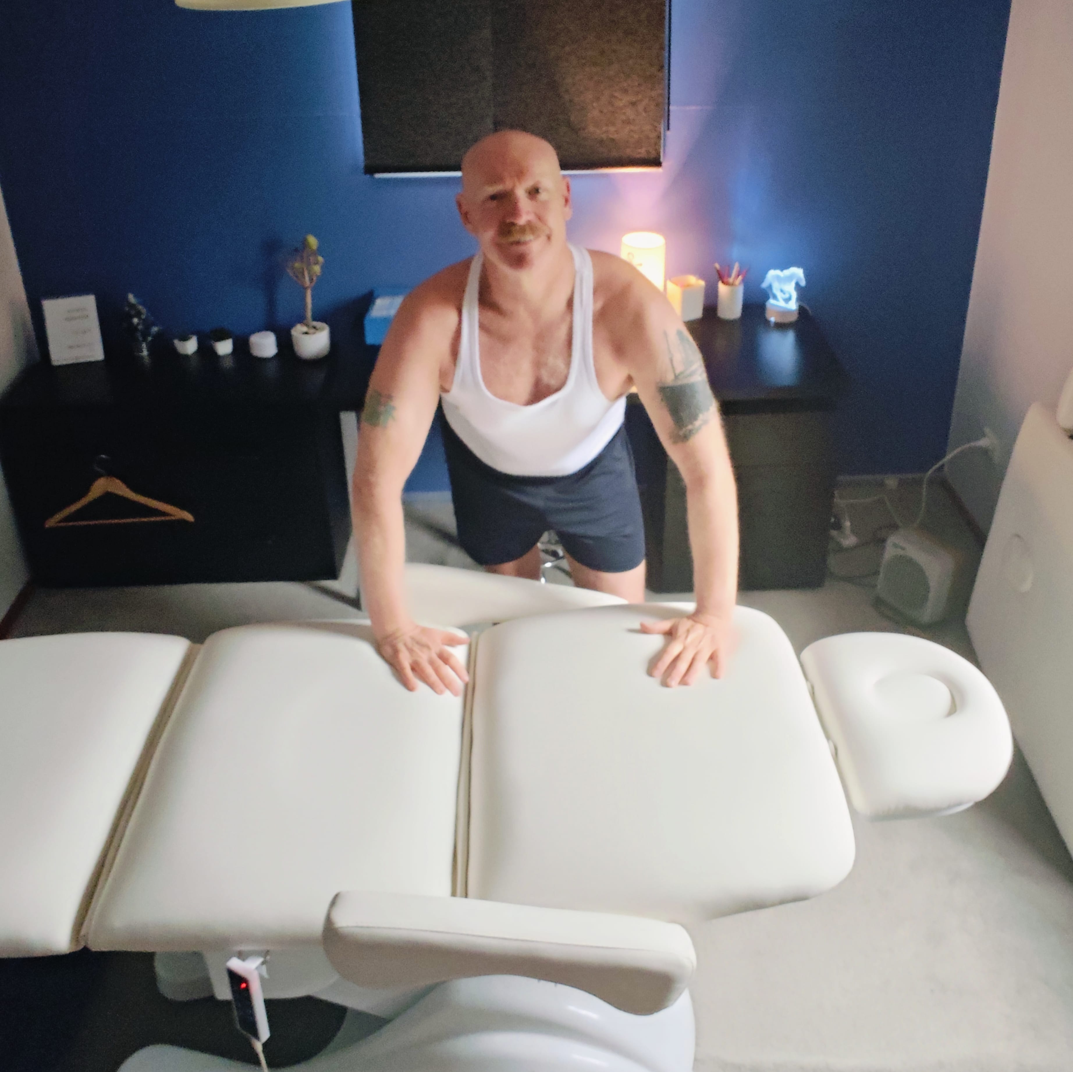 Near By Masseur - Jonno Melbourne