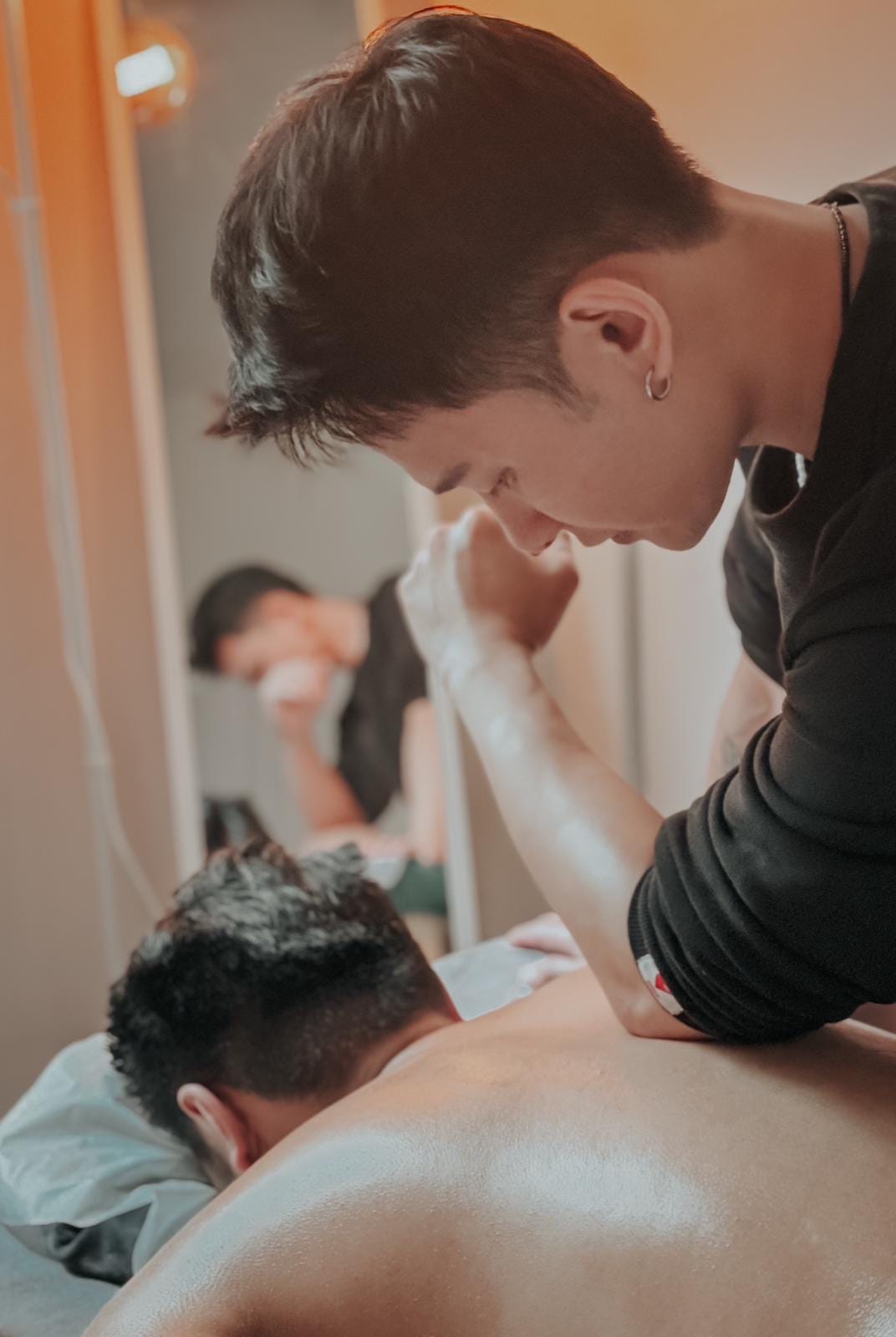 profile image 6 for kuumenspa in Melbourne : Masseur