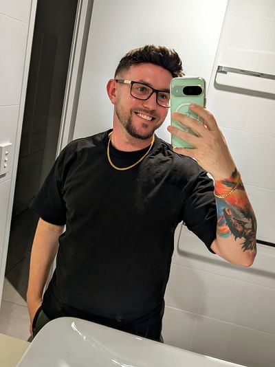profile image for Kynan Matthew in Cairns : Relax, unwind, and let go with a soothing therapeutic touch.