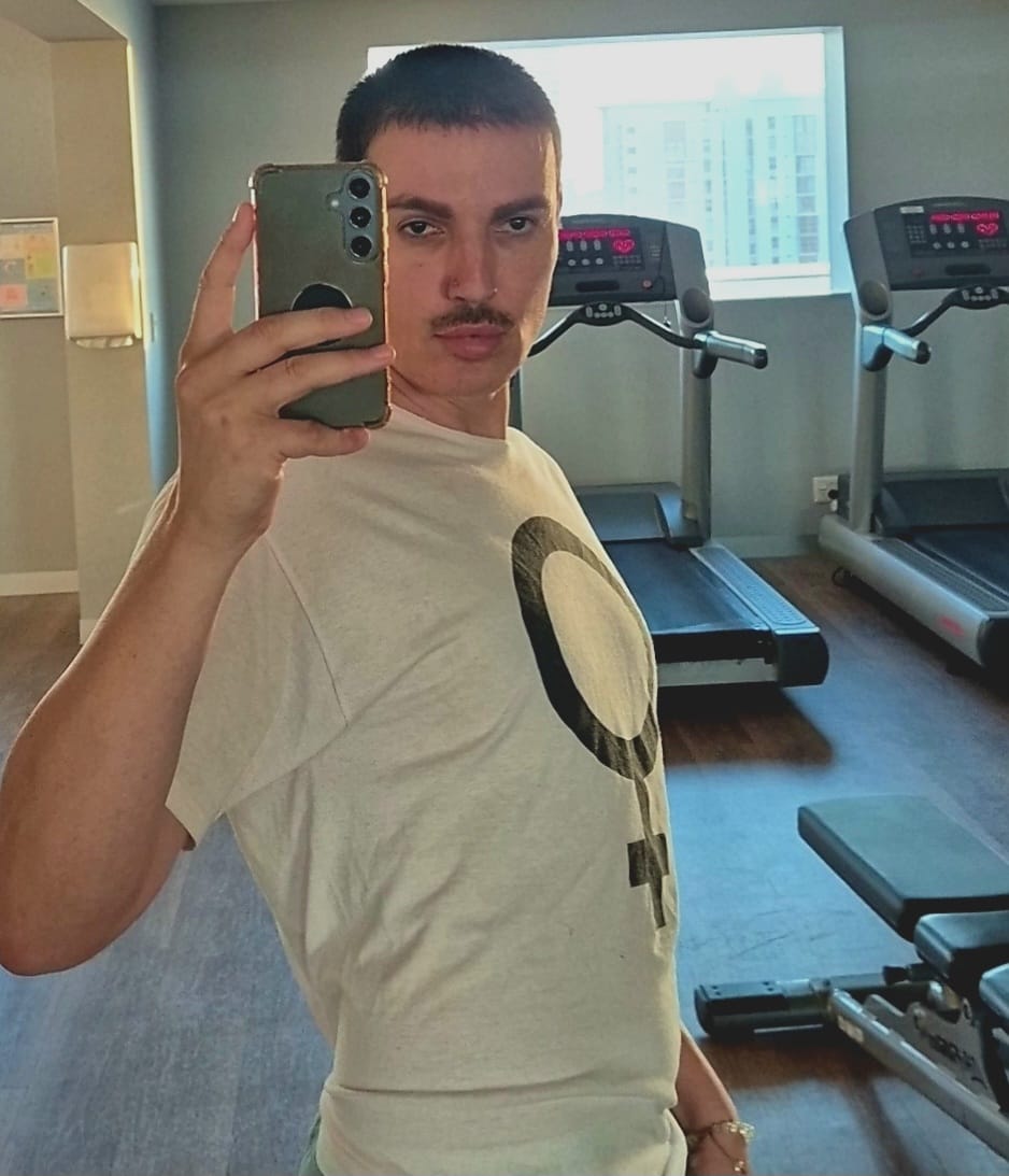 Near By Masseur - Lucian Black