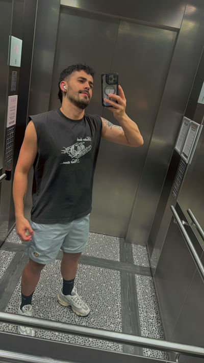 profile image for Mate Brazil in Sydney : I Can’t host,only available after 4 pm.