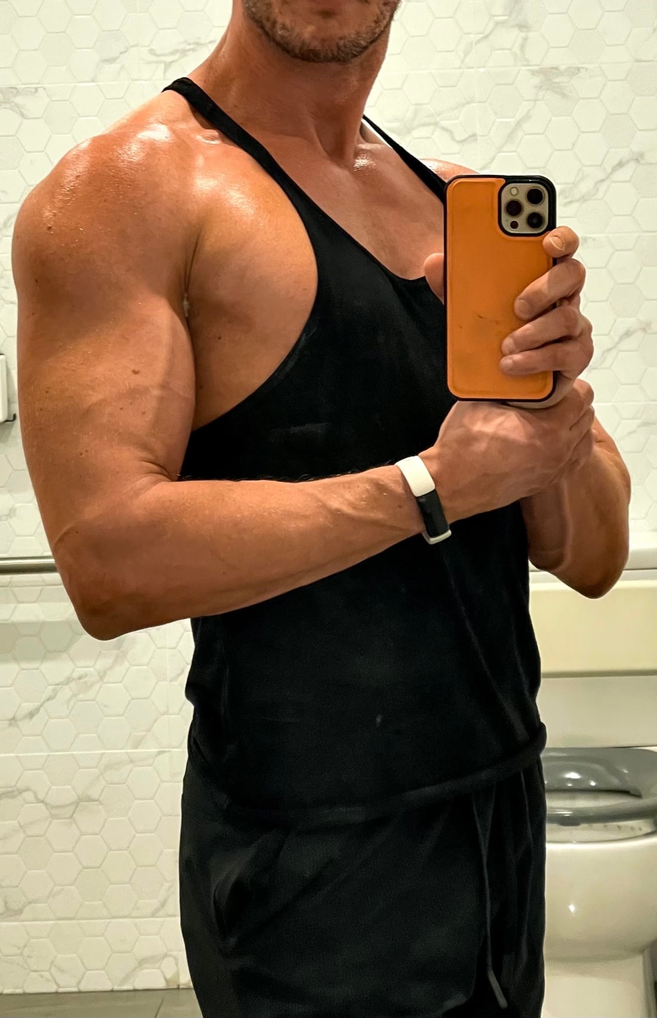 profile image for Milkshake85 in Perth : Body Rub Down
