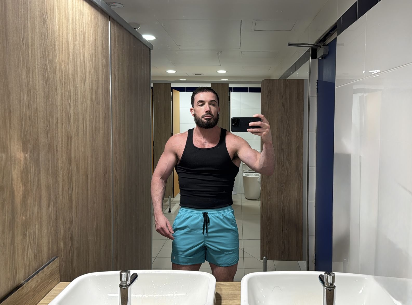 MoveBetterMassage Masseur Spotlight South Yarra Masseur