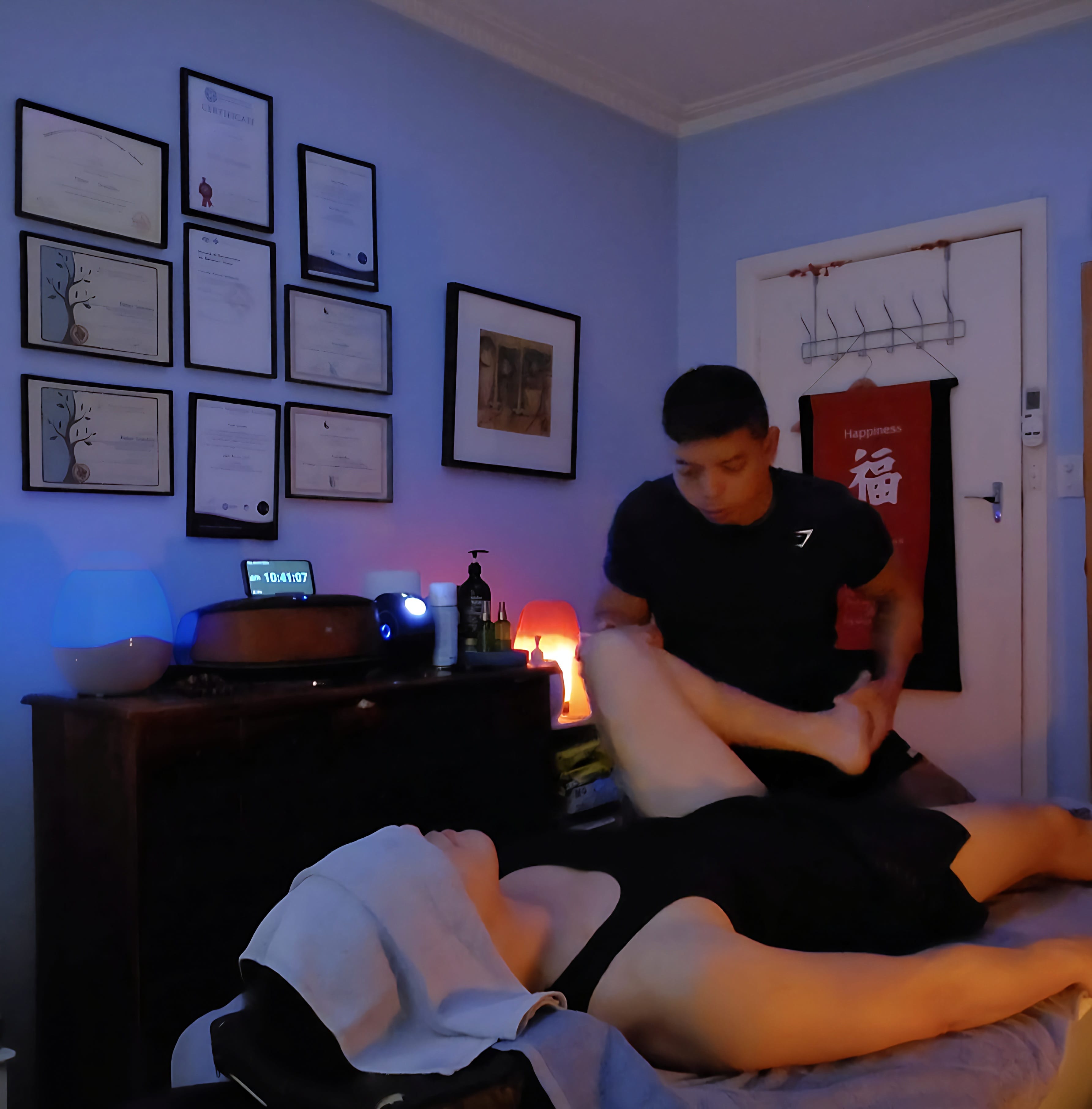 Gay Masseur