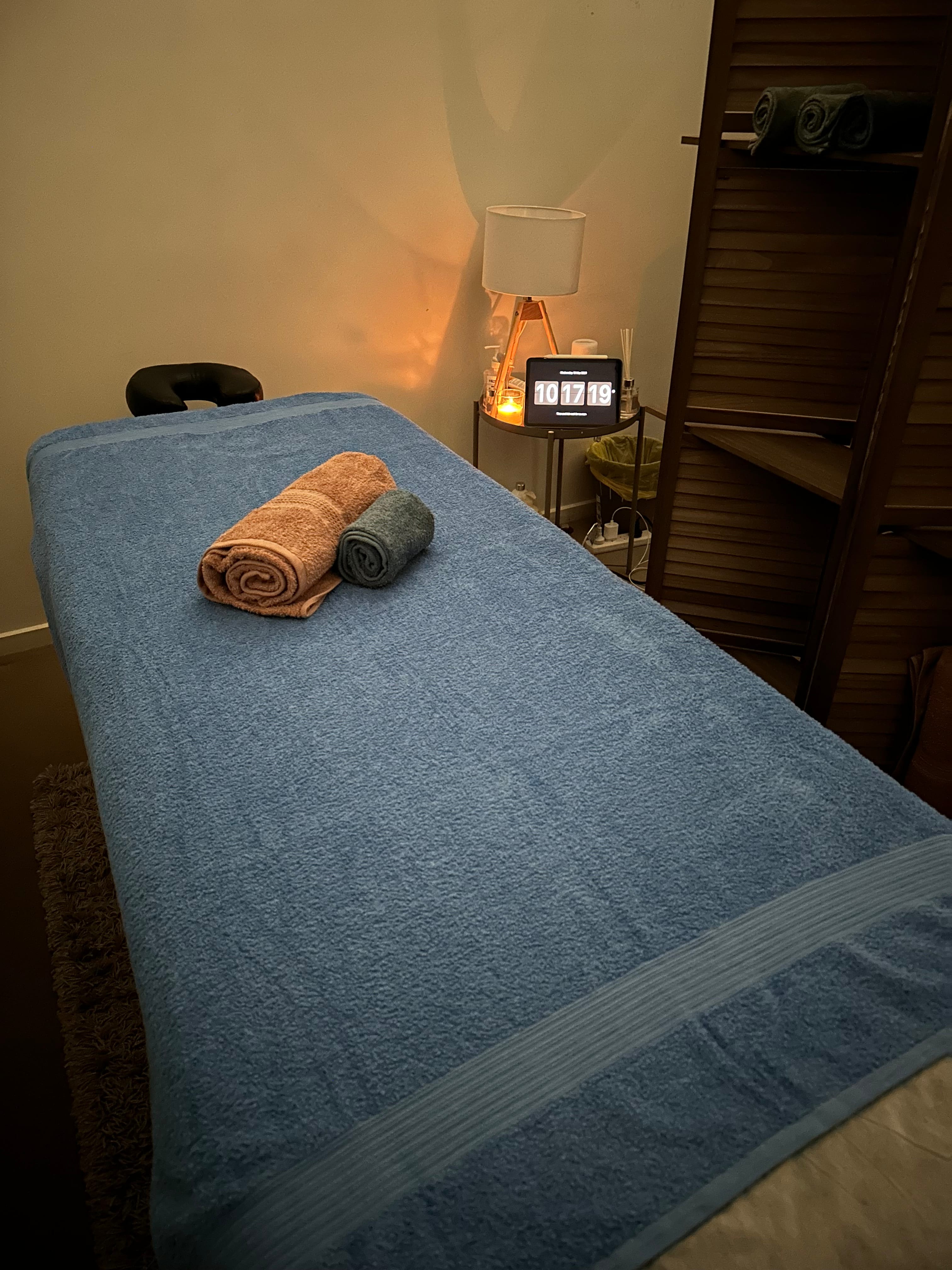 Gay Masseur
