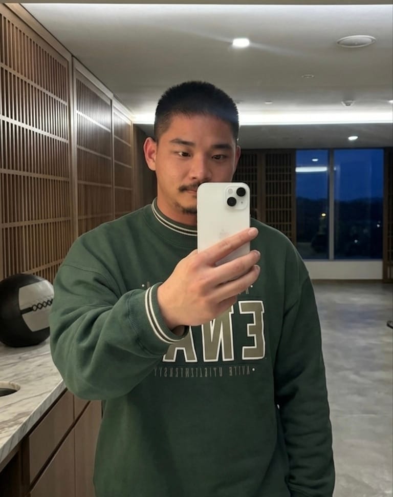 profile image for RyanTw in Melbourne : Taiwanese masseur