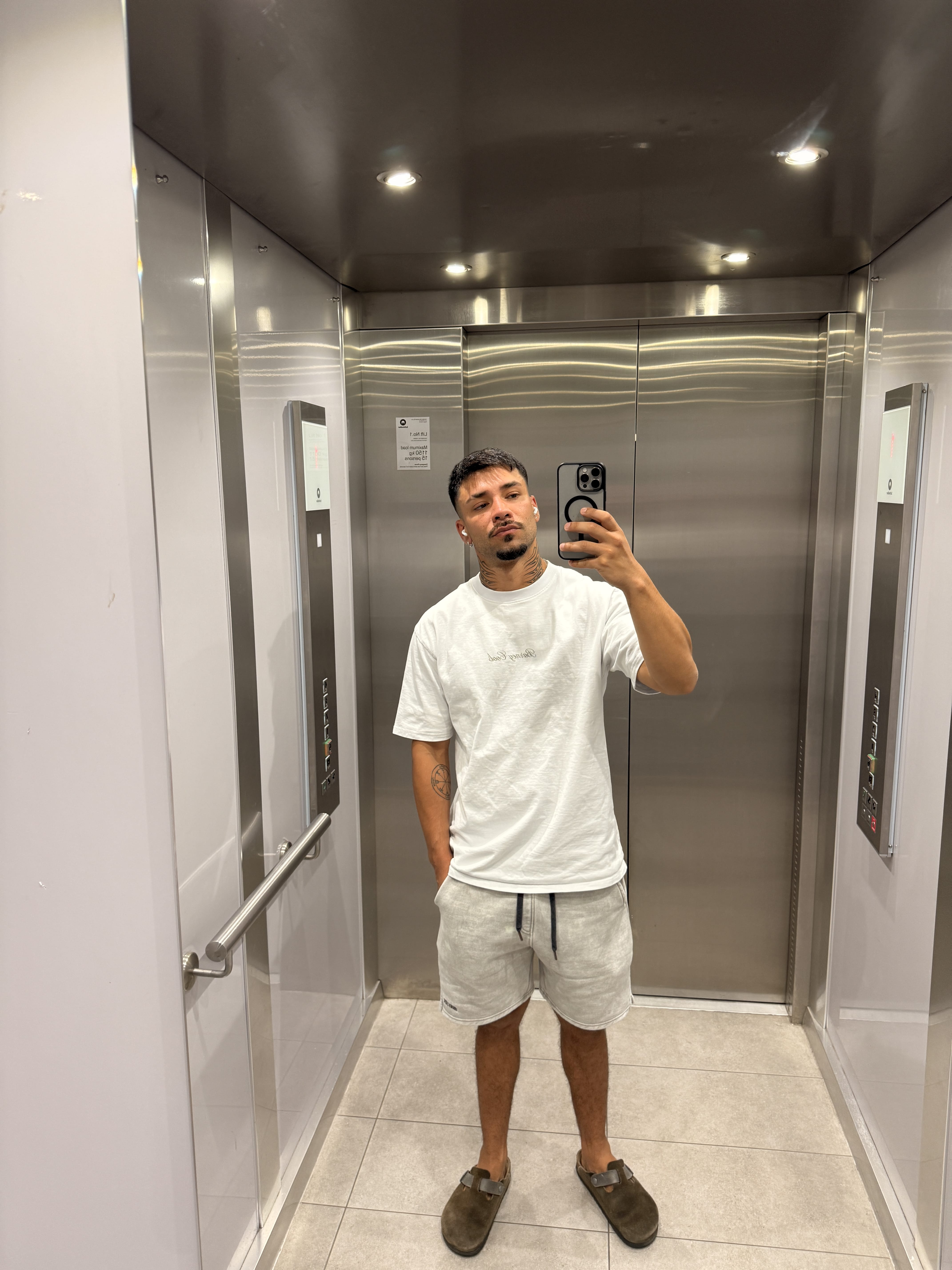 profile image 7 for santimasseur in Sydney : Gay massage