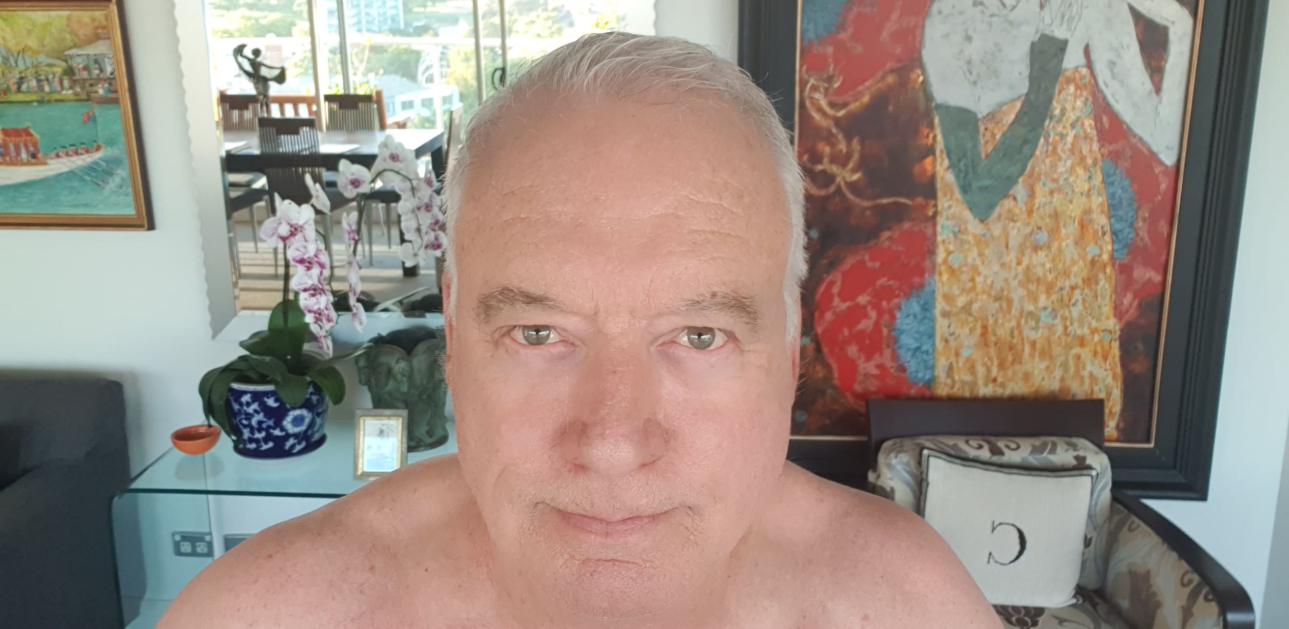 STEPHEN2011 : CERTIFIED MATURE MASSEUR IN AMAZING LOCATION