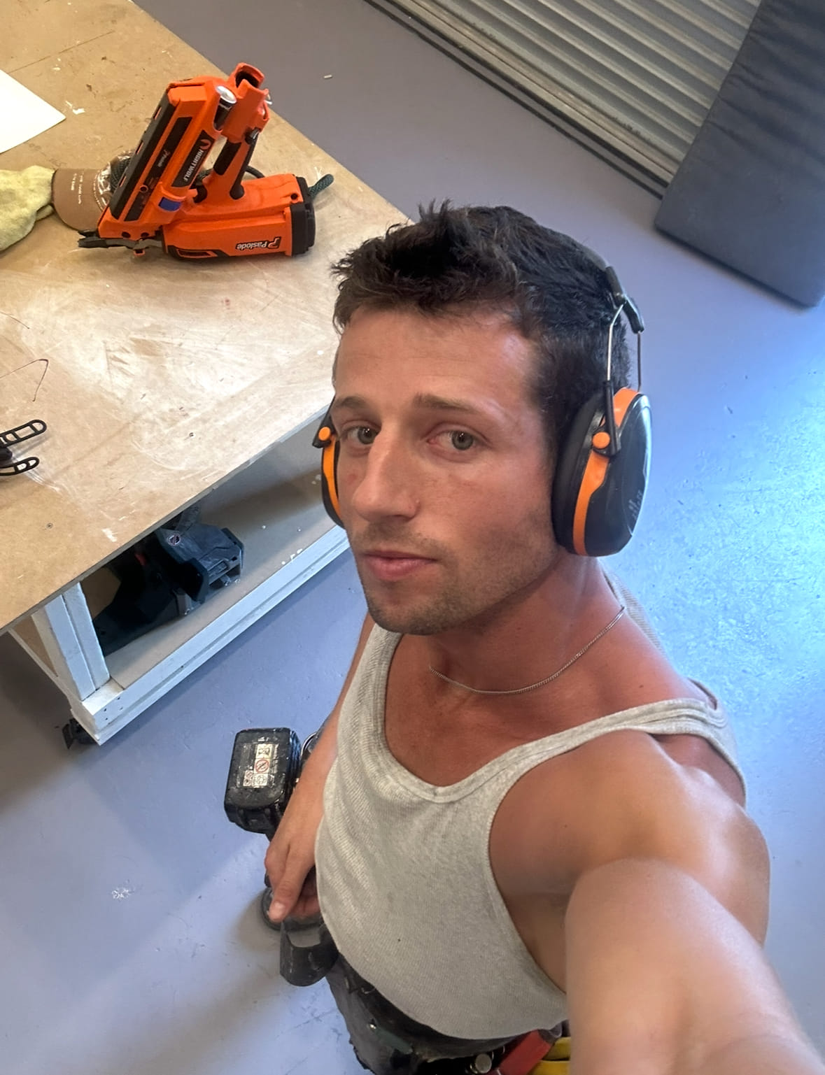 profile image for stronghands-chippy in Clifton Hill  : TRADIE - STRONG HANDS