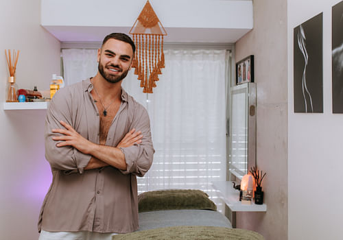 profile image for The Healing Hunk in Surry Hills : Intikhana Healing