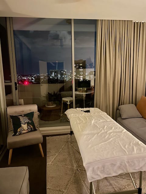 Waterloo Massage Masseur Spotlight Zetland  Gay Massage